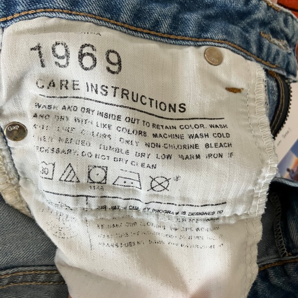 Old Navy Perfect Boot Jeans - Size 26r - Picture 4 of 7